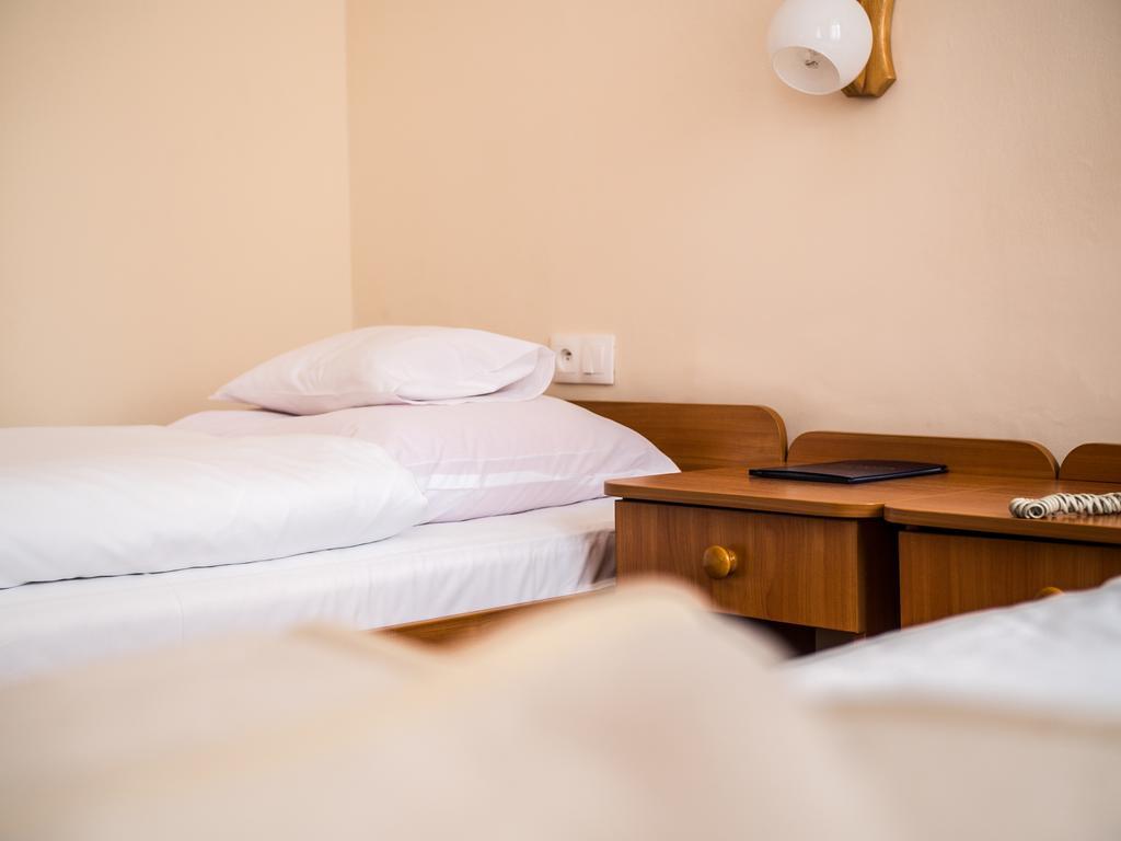 Europa Otel Jelenia Gora Dış mekan fotoğraf