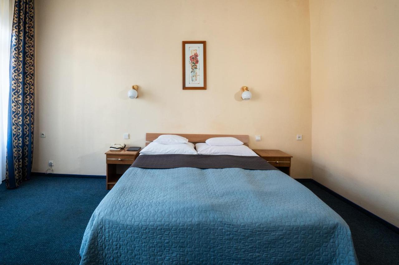 Europa Otel Jelenia Gora Dış mekan fotoğraf